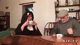 دختران در چکمه داستا ...