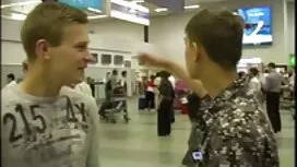 یک دختر لطفا یک مرد  ...